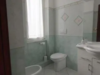 & Art In Πανσιόν 2*
